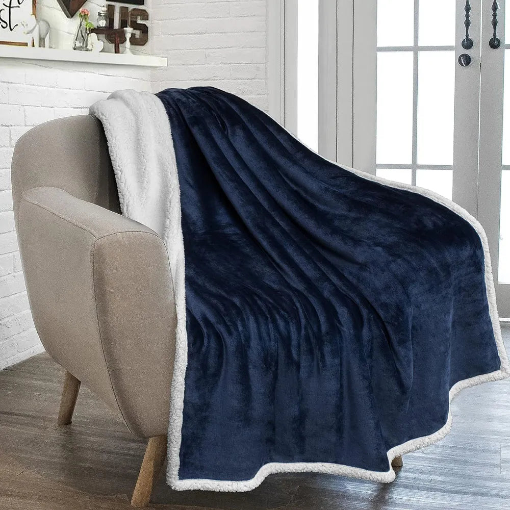 Frazada de Felpa Suave 2 Plazas 150 x 200 cm Color Azul Oscuro